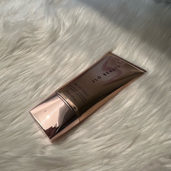 JLO BEAUTY - That Hit Single Gel Cream Cleanser - Picture 3 of 5